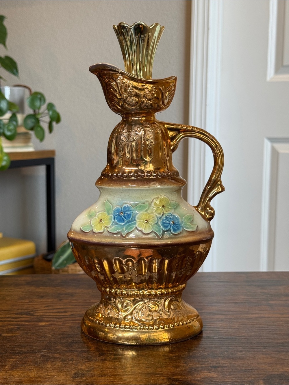 Vintage 1976 Jim Beam Whiskey Decanter Pitcher Gold Gilt & Flowers W/ Stopper